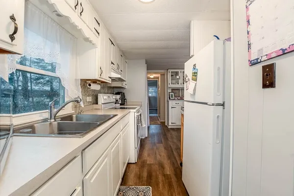 $199,999 | 5 Timber Lane, Wareham, MA 02571