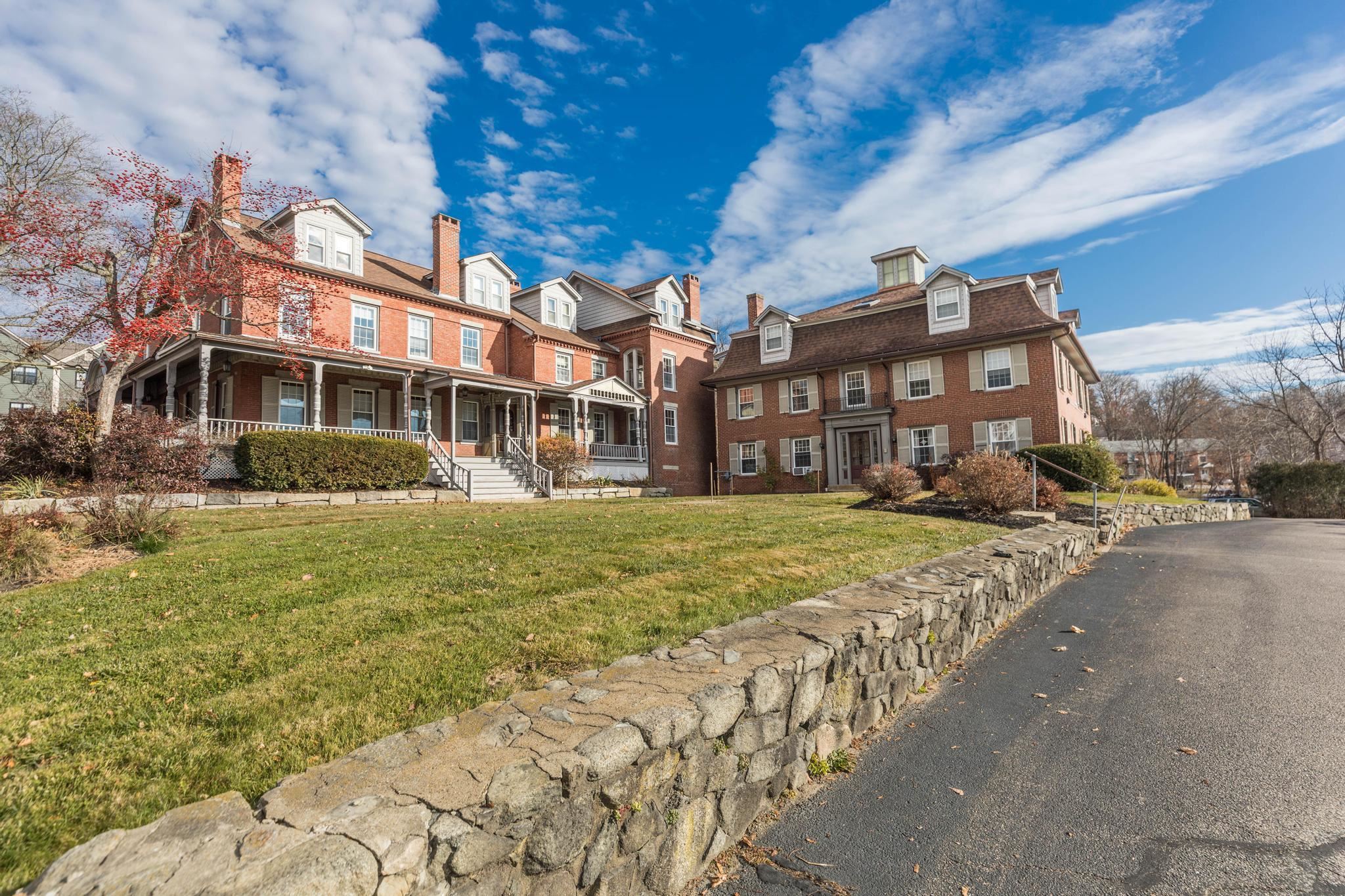 713 Central Avenue, Unit 1 Dover, NH 03820 - Photo 4 of 18