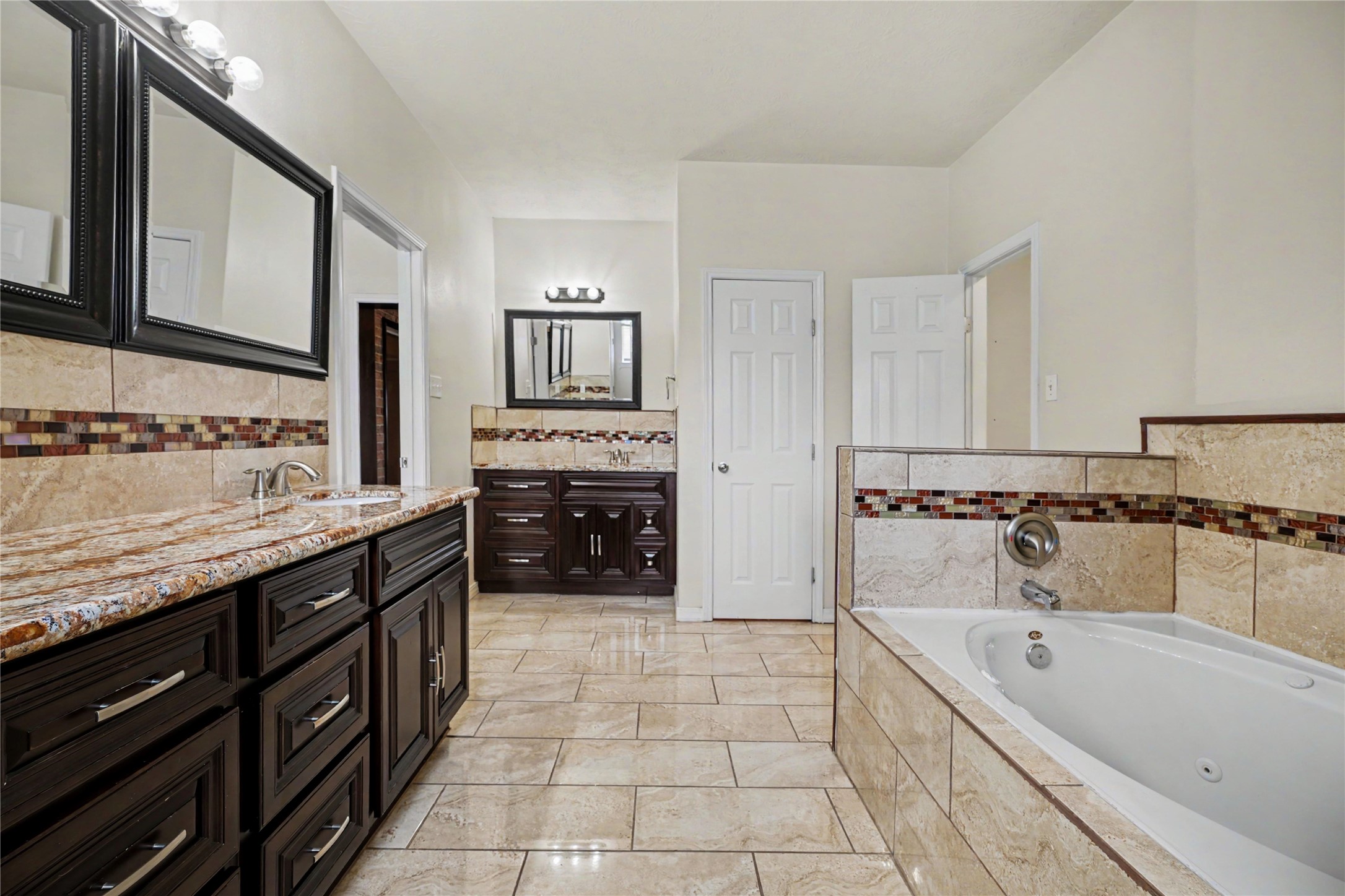 9714 Crystal Boulevard Baytown, TX 77521 - Photo 23 of 36