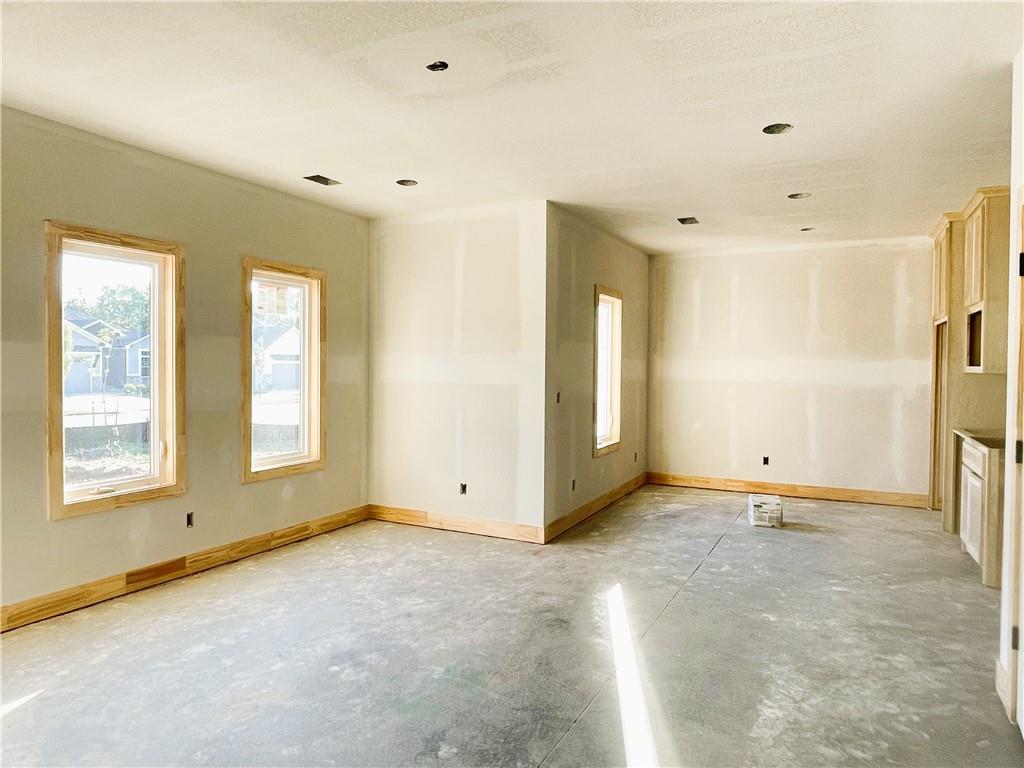 22646 West 89th Street Lenexa, KS 66227 - Photo 11 of 26