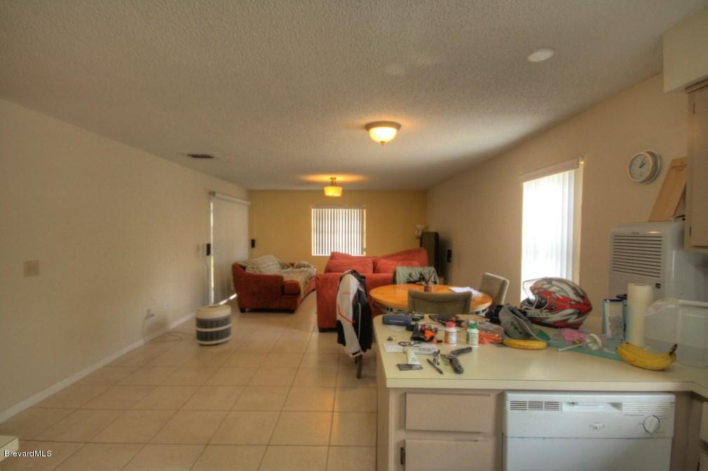 695 Young Street Melbourne, FL 32935 - Photo 14 of 28 IMG_1541_2_3_tonemapped