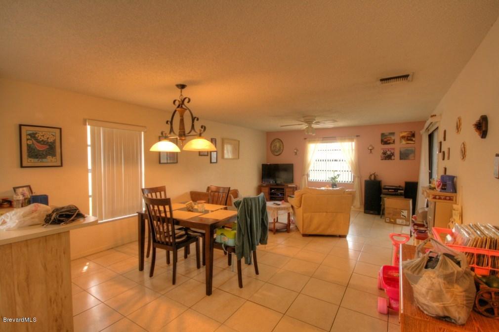 695 Young Street Melbourne, FL 32935 - Photo 23 of 28 IMG_1568_69_70_tonemapped