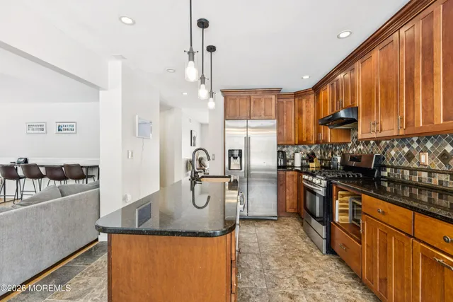 $915,000 | 5 Ironwood Court, Jackson, NJ 08527