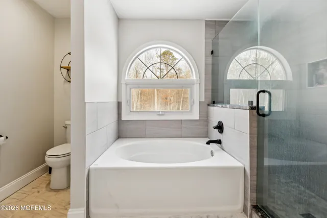 $915,000 | 5 Ironwood Court, Jackson, NJ 08527