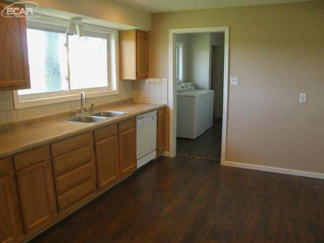 17515 Colvin Road St. Charles, MI 48655 - Photo 10 of 11 20452536-9.JPG