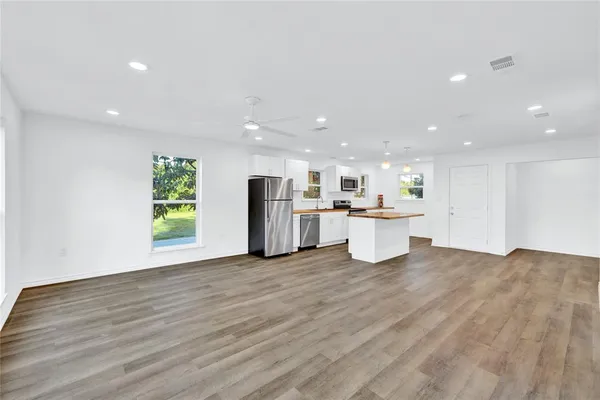 a view of an ocean view