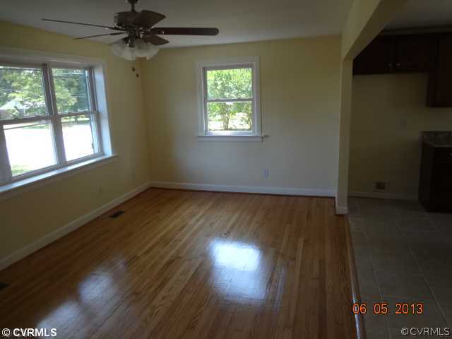 7598 Ansley Road Henrico, VA 23231 - Photo 2 of 21 Living Room