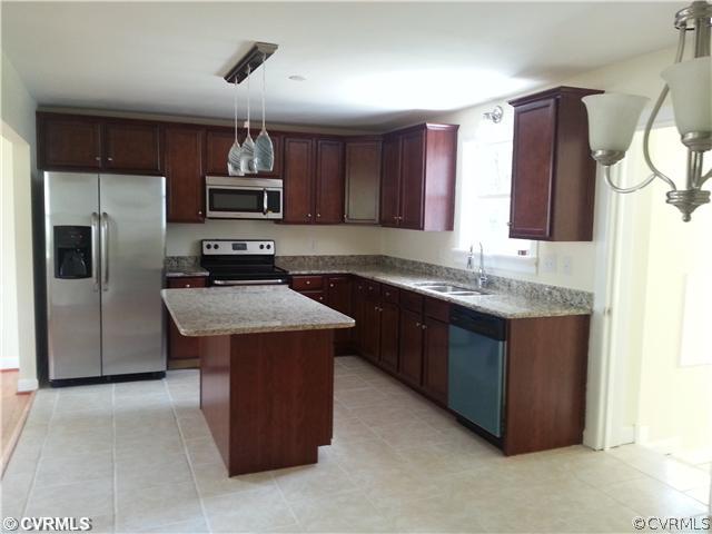 7598 Ansley Road Henrico, VA 23231 - Photo 3 of 21 Kitchen