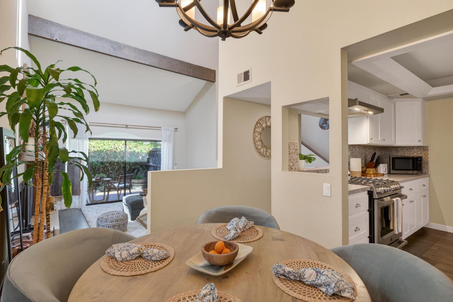 203 North Carrillo Road, Unit B Ojai, CA 93023 - Photo 22 of 50