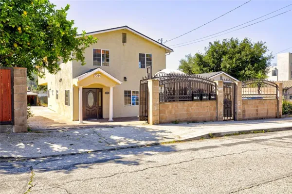 $4,000 | 7044 Greeley Street, Tujunga, CA 91042