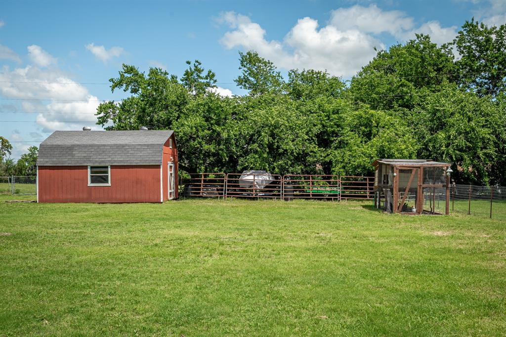 10 Estates Road Lucas, TX 75002 - Photo 24 of 39 View of yard