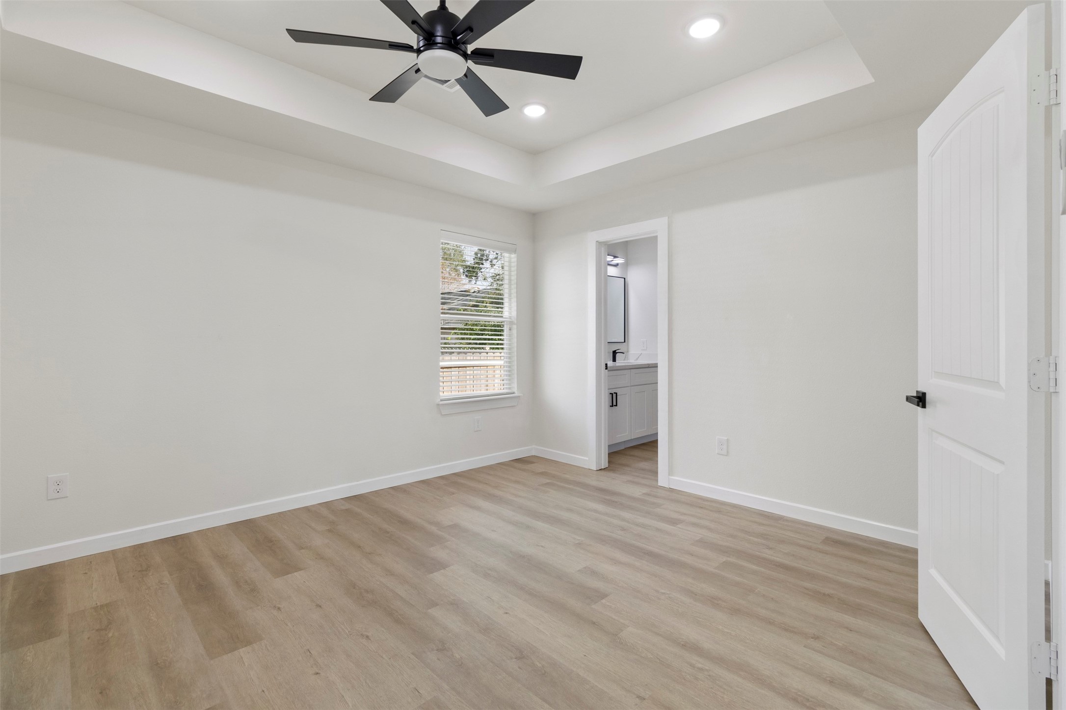 4107 Coon Street Bacliff, TX 77518 - Photo 11 of 17