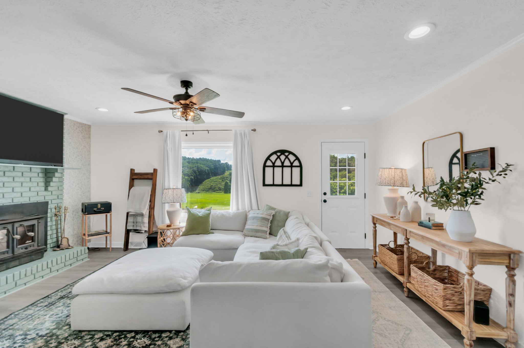 425 East Piney Road Dickson, TN 37055 - Photo 12 of 36