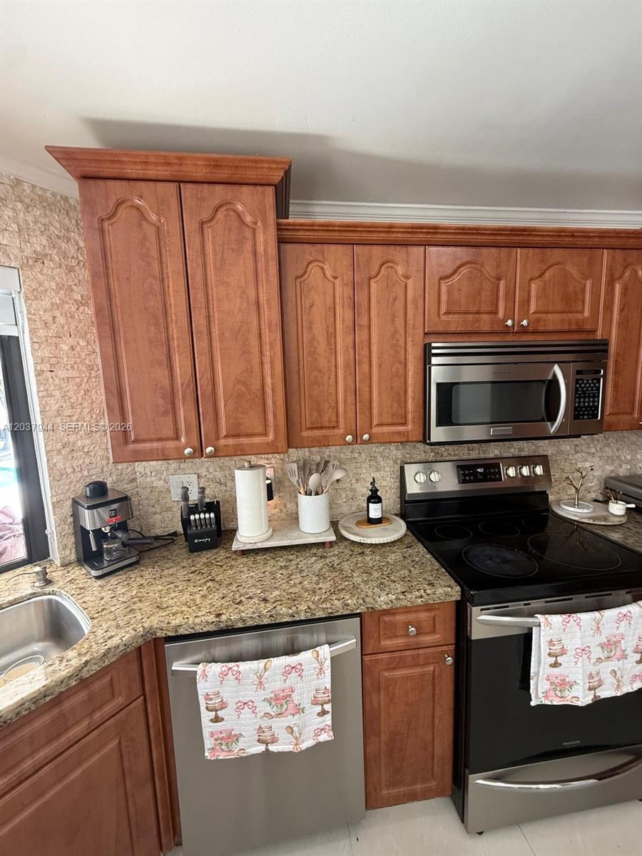 14832 Southwest 169th Lane Miami, FL 33187 - Photo 36 of 69