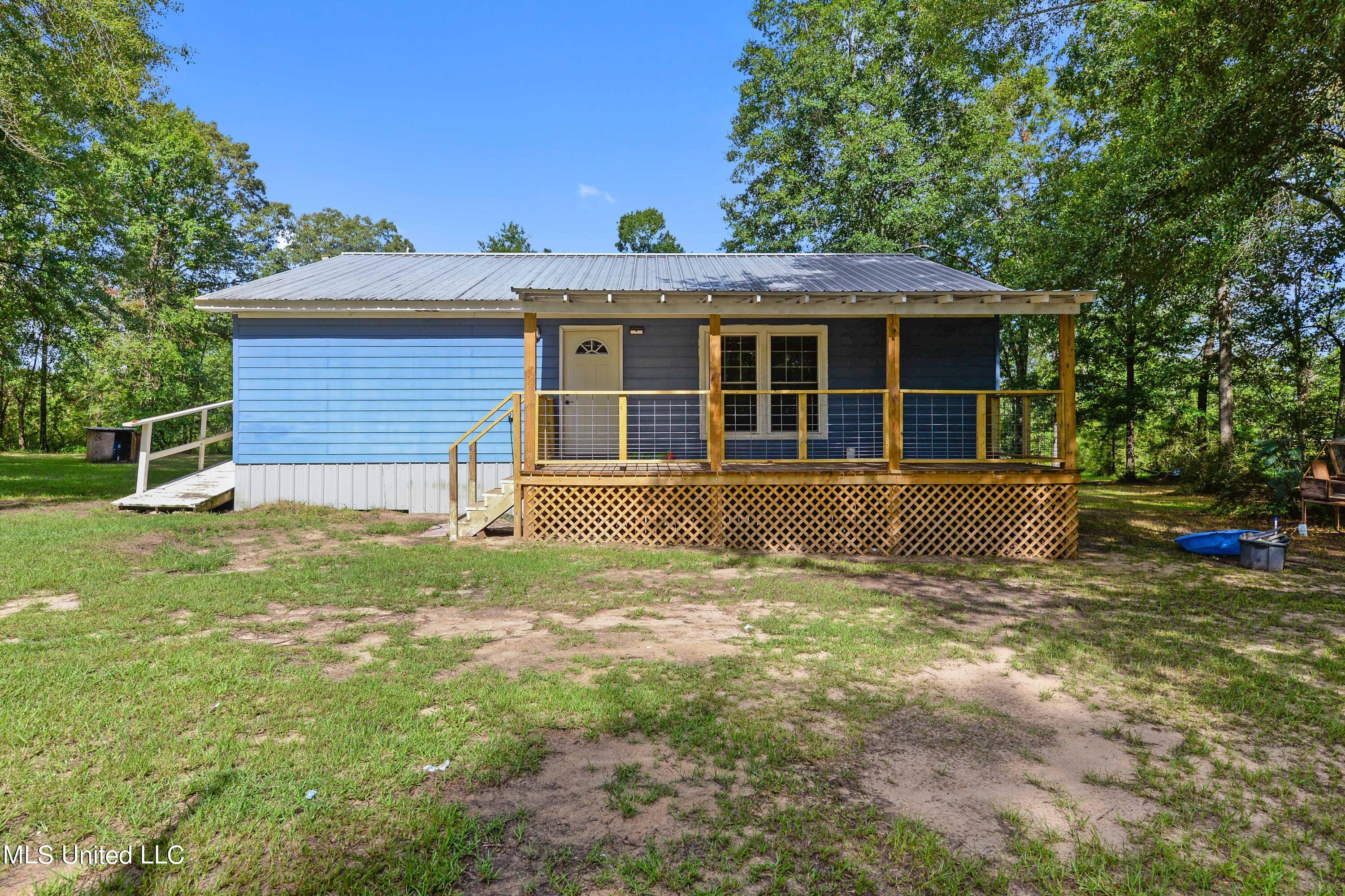 176 Long Leaf Road Lucedale, MS 39452 - Photo 1 of 27 001