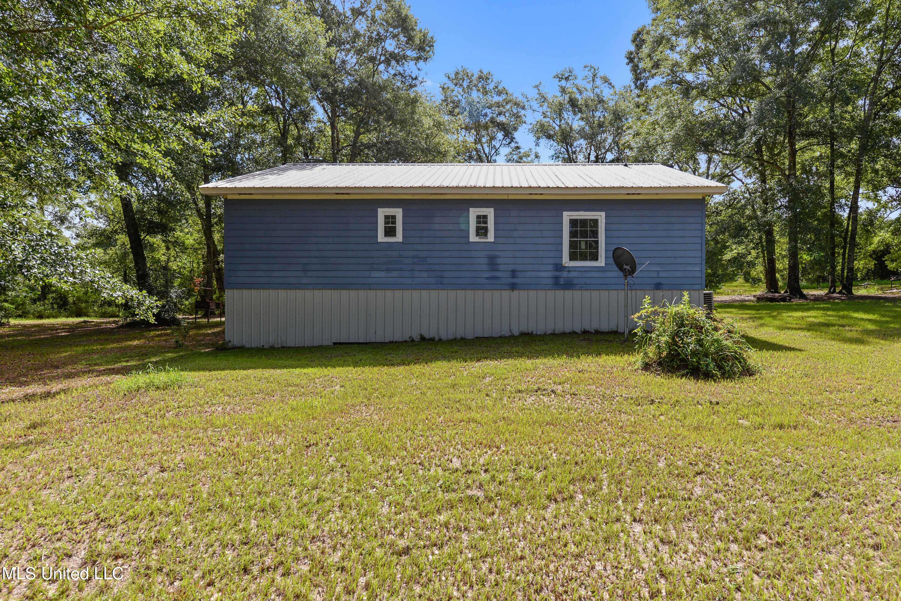 176 Long Leaf Road Lucedale, MS 39452 - Photo 19 of 27 019