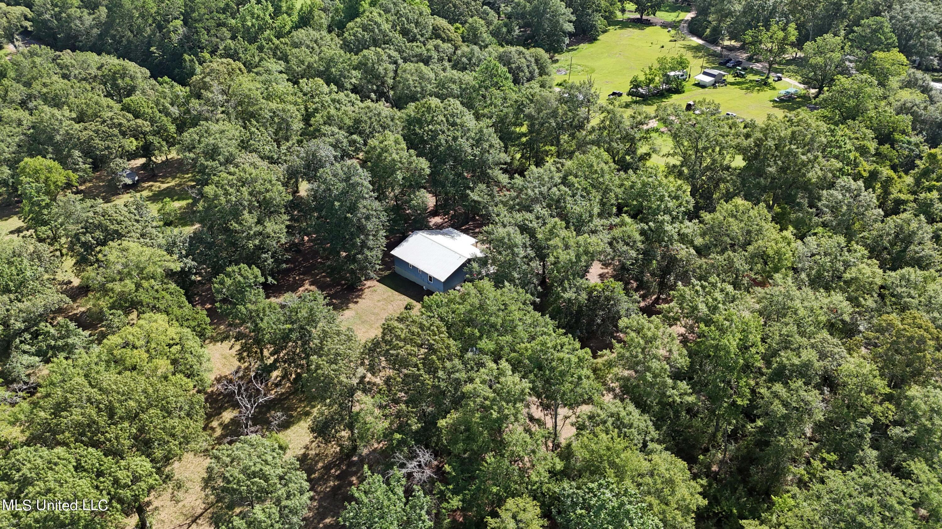 176 Long Leaf Road Lucedale, MS 39452 - Photo 25 of 27 025