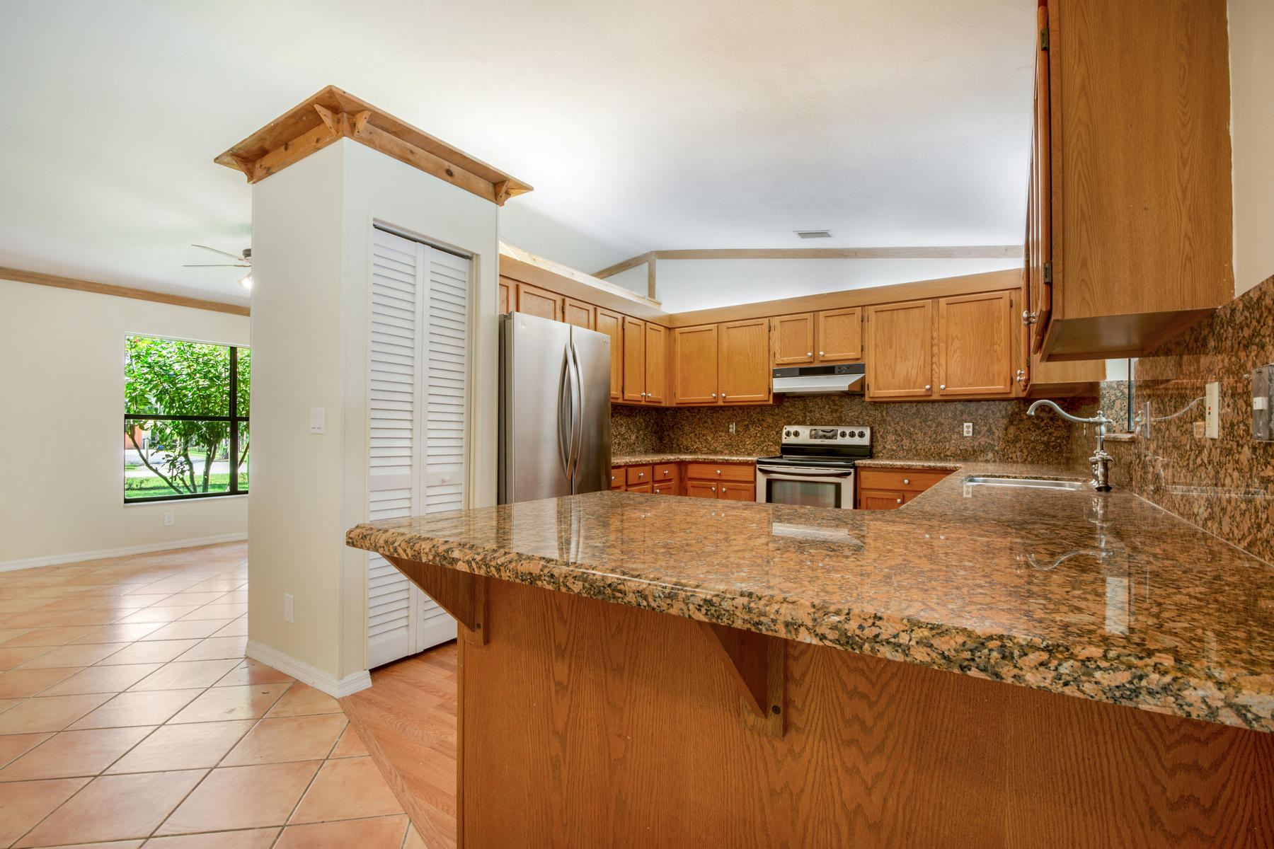 16629 93rd Road North Loxahatchee, FL 33470 - Photo 14 of 38 7 Kitchen Dinette Counter 2 LR1_5523-Edi