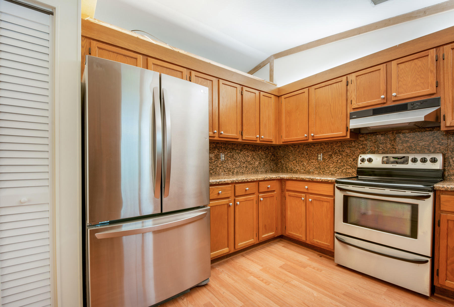 16629 93rd Road North Loxahatchee, FL 33470 - Photo 15 of 38 8 Kitchen 2 LR1_5530-Edit