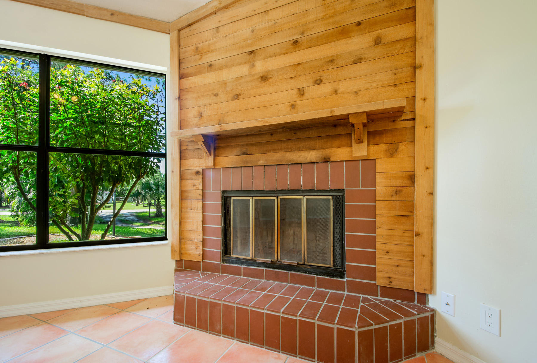16629 93rd Road North Loxahatchee, FL 33470 - Photo 10 of 38 5 Living Room 3 LR1_5598-Edit