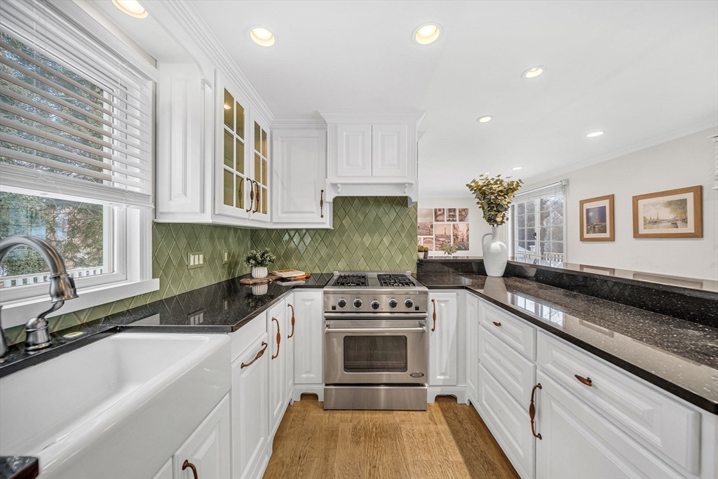 266 Langley Road, Unit 1 Newton, MA 02459 - Photo 13 of 40