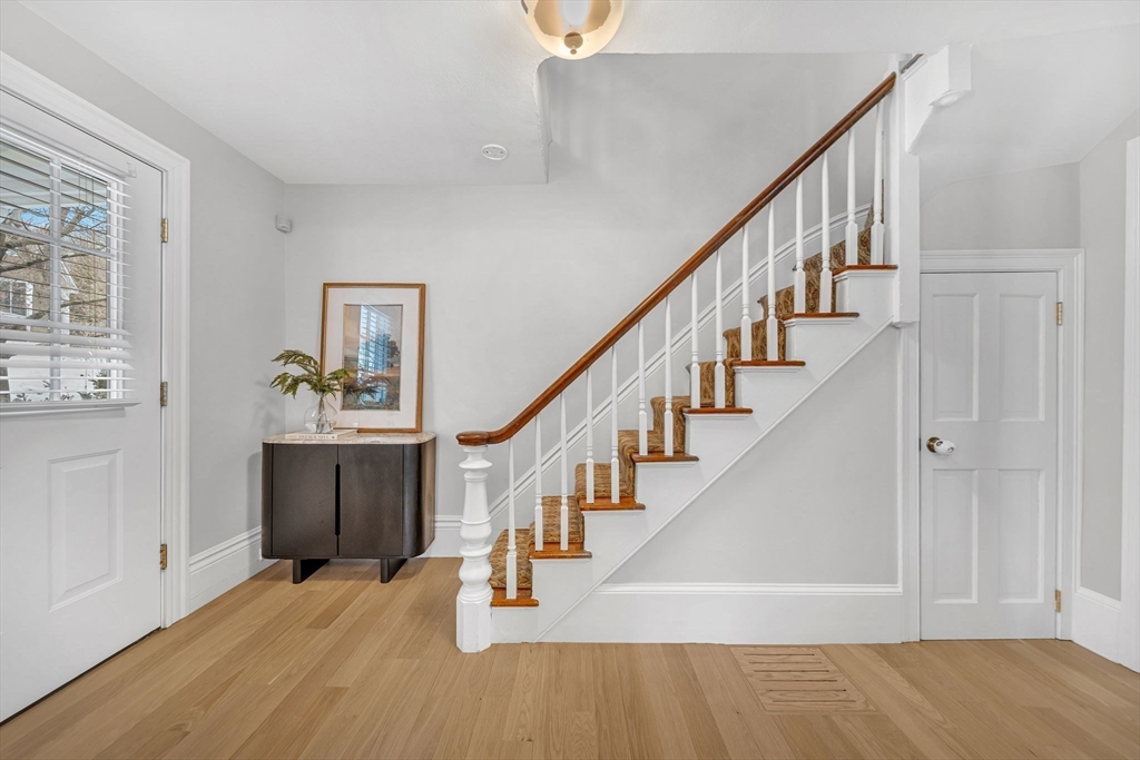 266 Langley Road, Unit 1 Newton, MA 02459 - Photo 19 of 40