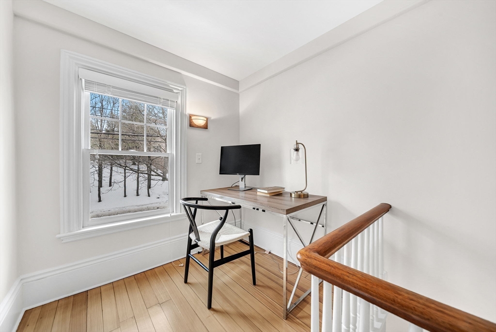 266 Langley Road, Unit 1 Newton, MA 02459 - Photo 21 of 40