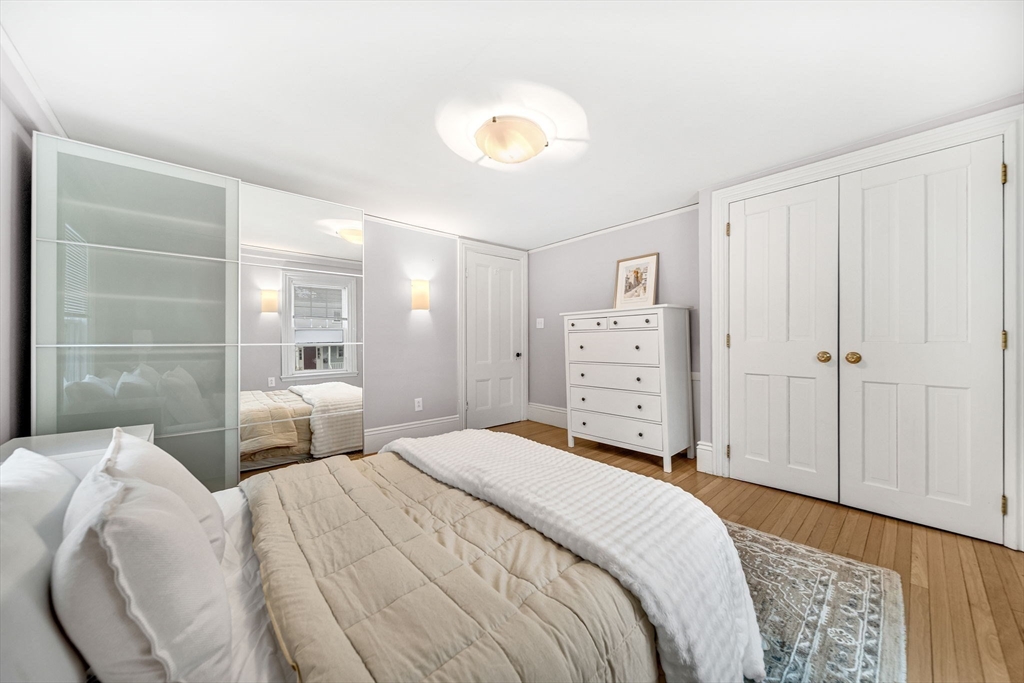 266 Langley Road, Unit 1 Newton, MA 02459 - Photo 26 of 40