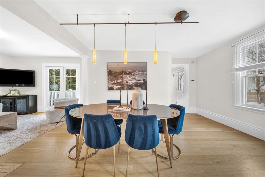 266 Langley Road, Unit 1 Newton, MA 02459 - Photo 7 of 40