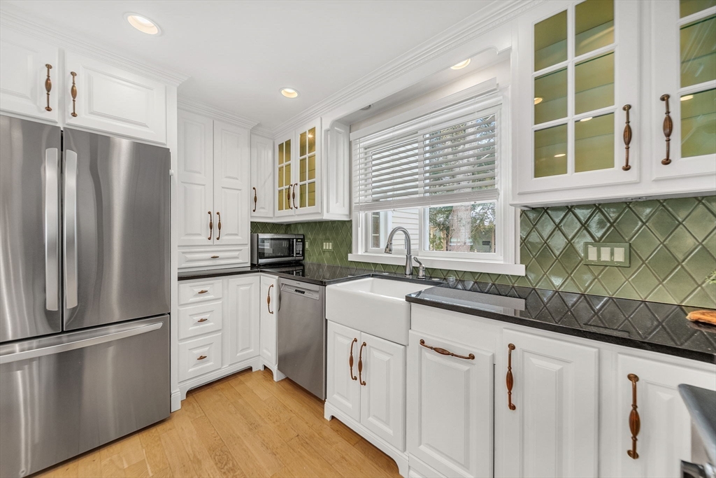 266 Langley Road, Unit 1 Newton, MA 02459 - Photo 10 of 40