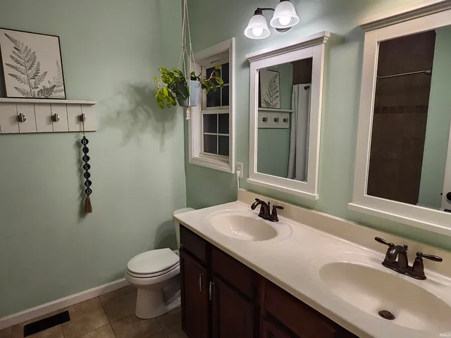 $359,900 | 15430 Shakespeare Drive, Evansville, IN 47725