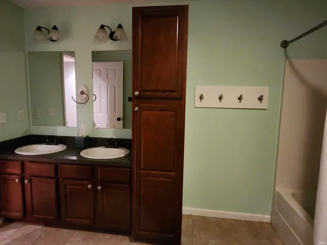 $359,900 | 15430 Shakespeare Drive, Evansville, IN 47725