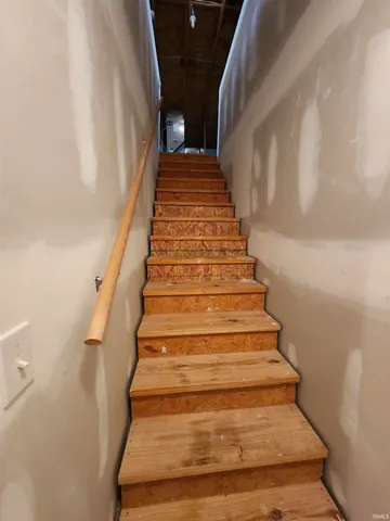 $359,900 | 15430 Shakespeare Drive, Evansville, IN 47725