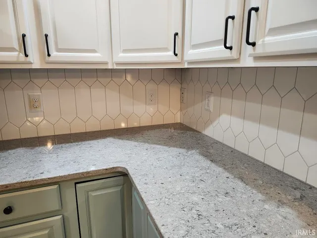 $359,900 | 15430 Shakespeare Drive, Evansville, IN 47725