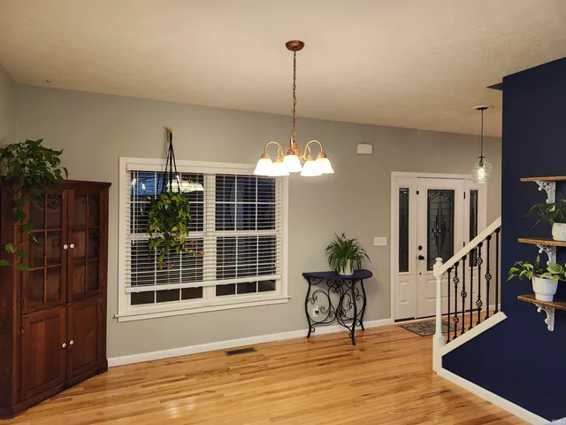 $359,900 | 15430 Shakespeare Drive, Evansville, IN 47725