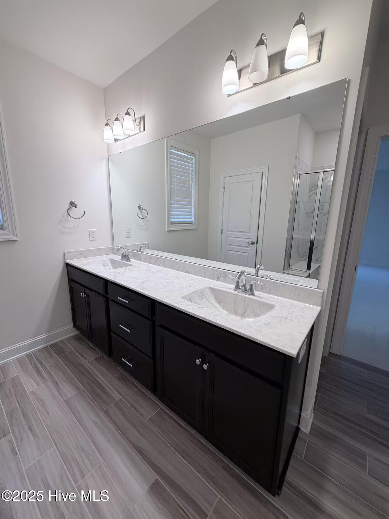 333 Putney Drive Cary, NC 27518 - Photo 8 of 17 eaed07fb290dc8870abfa49472628f90