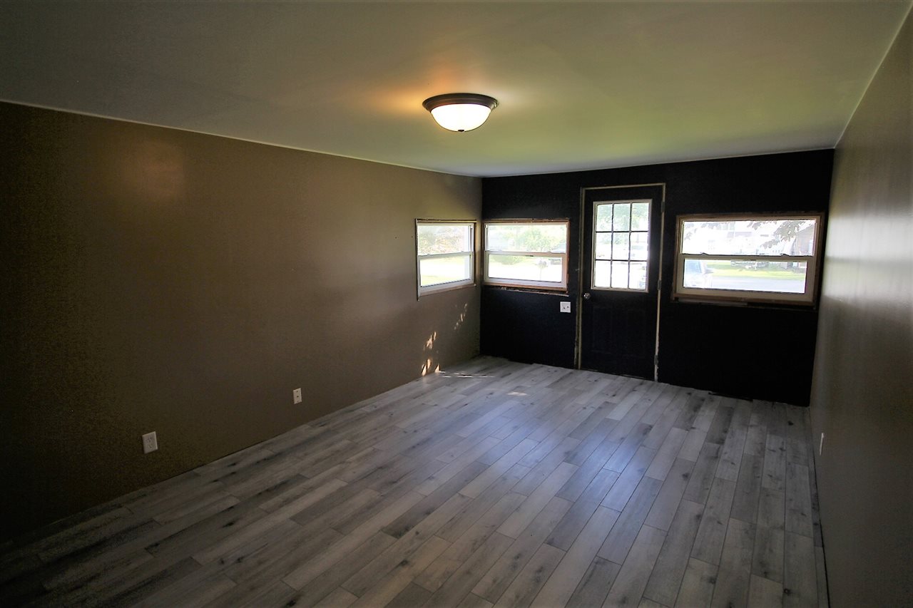 682 Bay Road Bay City, MI 48706 - Photo 7 of 11 Gallery Image 7