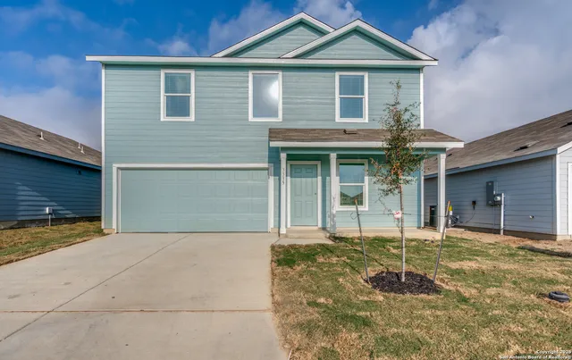 $1,950 | 3335 Gingham, Converse, TX 78109