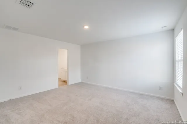 $1,950 | 3335 Gingham, Converse, TX 78109