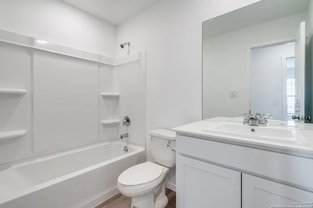 $1,950 | 3335 Gingham, Converse, TX 78109