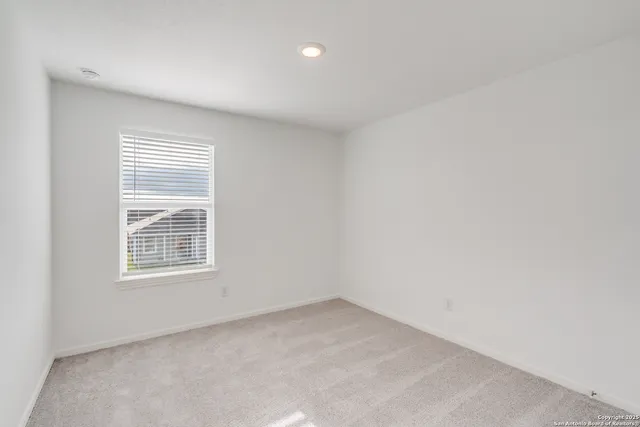 $1,950 | 3335 Gingham, Converse, TX 78109