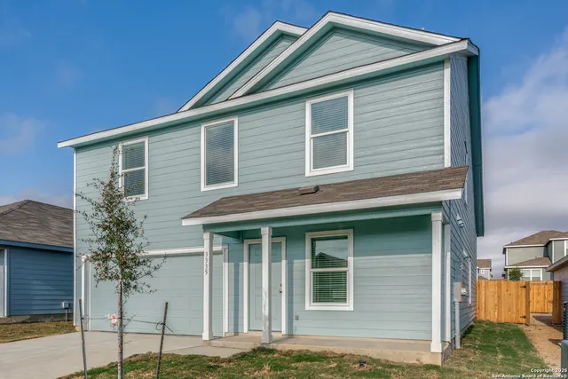 $1,950 | 3335 Gingham, Converse, TX 78109