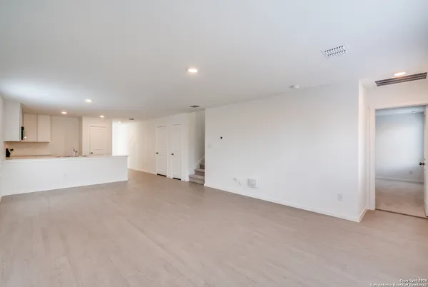 $1,825 | 3335 Gingham, Converse, TX 78109