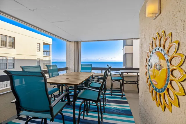 $700,000 | 6100 North Ocean Boulevard, Unit 901, North Myrtle Beach, SC 29582