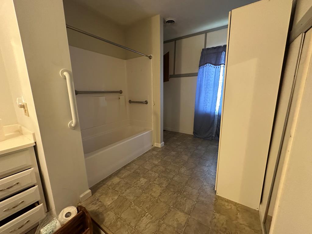 603 River Road Saltville, VA 24370 - Photo 8 of 11 Gallery Image 8
