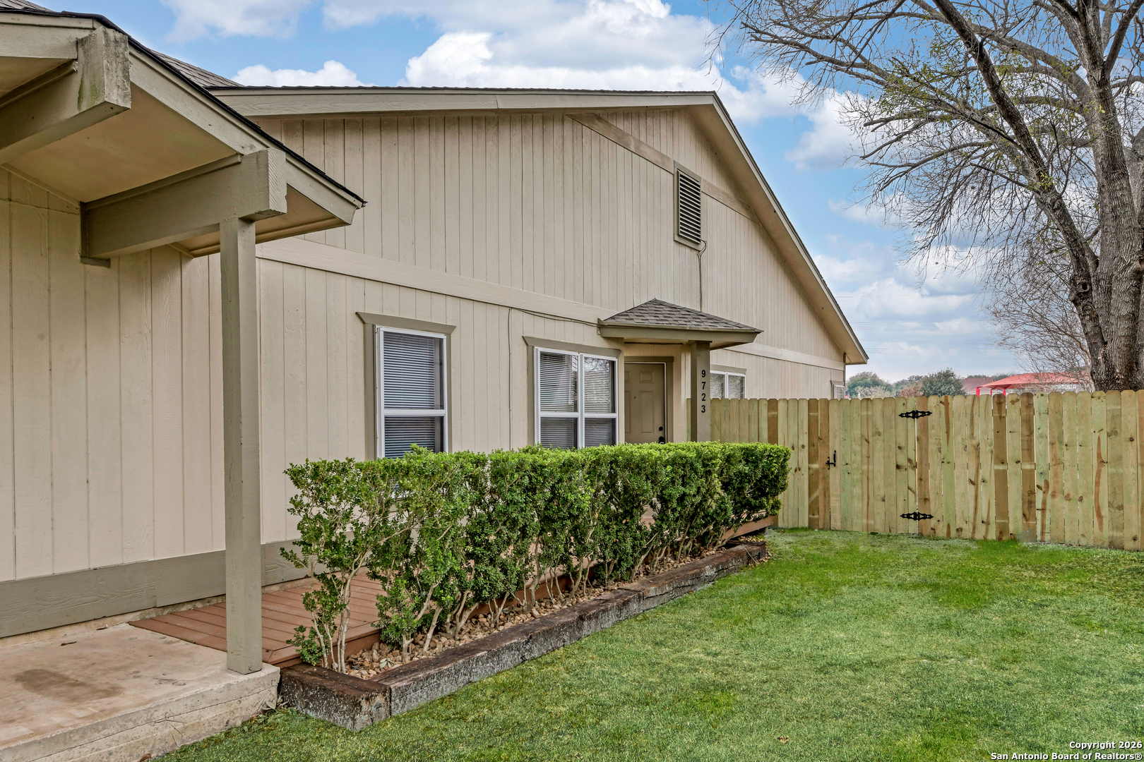 9723 Fortune Ridge Drive Converse, TX 78109 - Photo 3 of 28