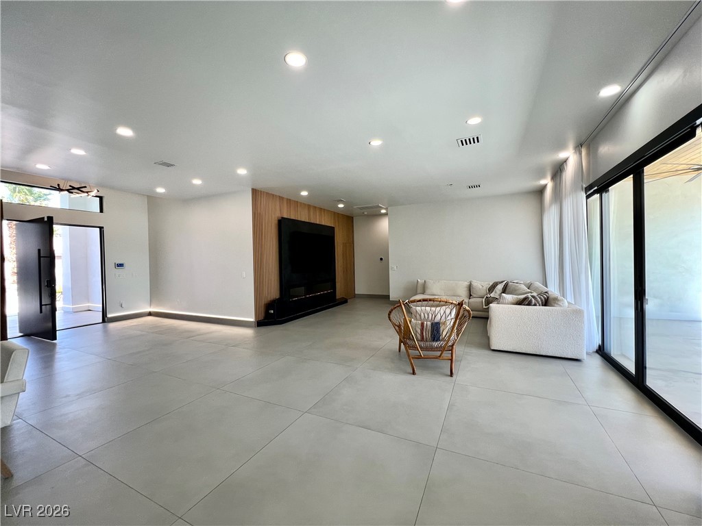 5790 South Westwind Road Las Vegas, NV 89118 - Photo 8 of 64