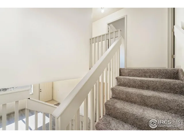 a view of entryway and hall