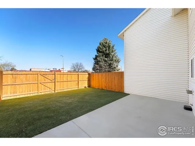 a view of an outdoor space and a yard