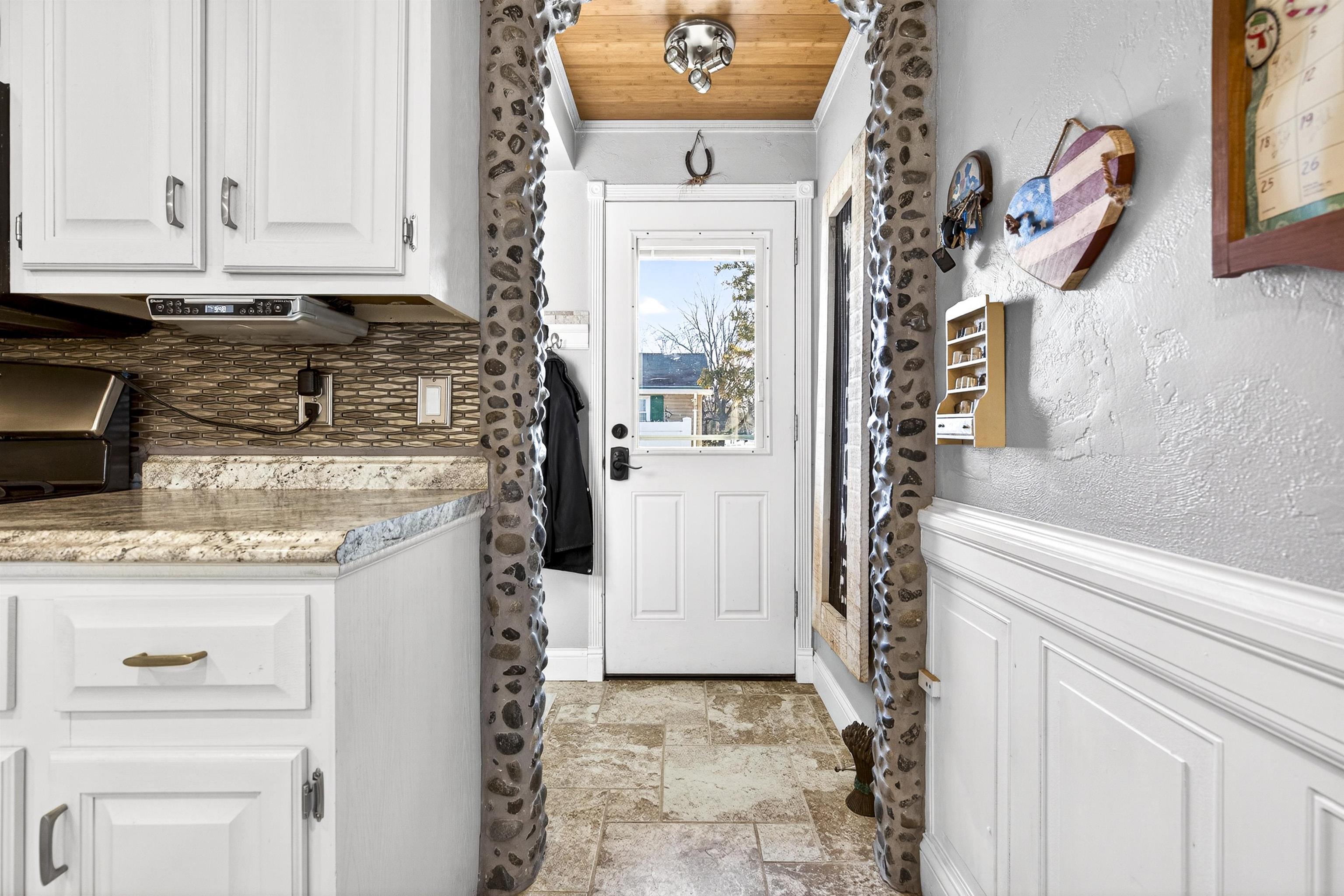 1128 East Layton Avenue Appleton, WI 54915 - Photo 12 of 48